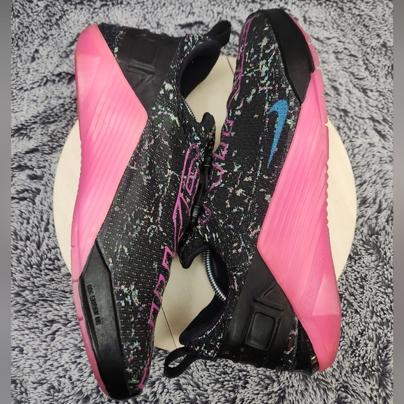 Nike Metcon React AMP 'Black Fire Pink Mens Size 11.5 Slip-On Trainer Shoes - Picture 6 of 9